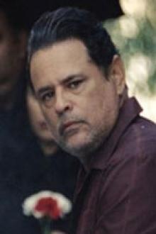 A profile picture of Raymond Cruz