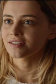 A profile picture of Josephine Langford
