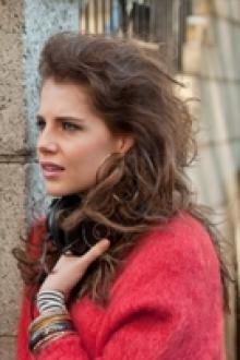 Lucy Boynton Kinepolis Luxemburg We provide easy how to style tips as well as letting you know which hairstyles will match your face shape, hair texture and hair density. lucy boynton kinepolis luxemburg