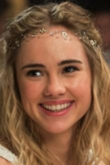 A profile picture of Suki Waterhouse