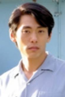 A profile picture of Teo Yoo
