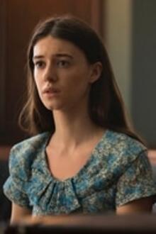 Daisy Edgar Jones