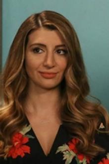 A profile picture of Nasim Pedrad